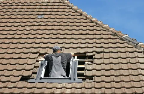 Pose de velux à Sainte-Reine de Bretagne